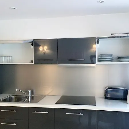 Petit Trianon-etoile Lägenhet *